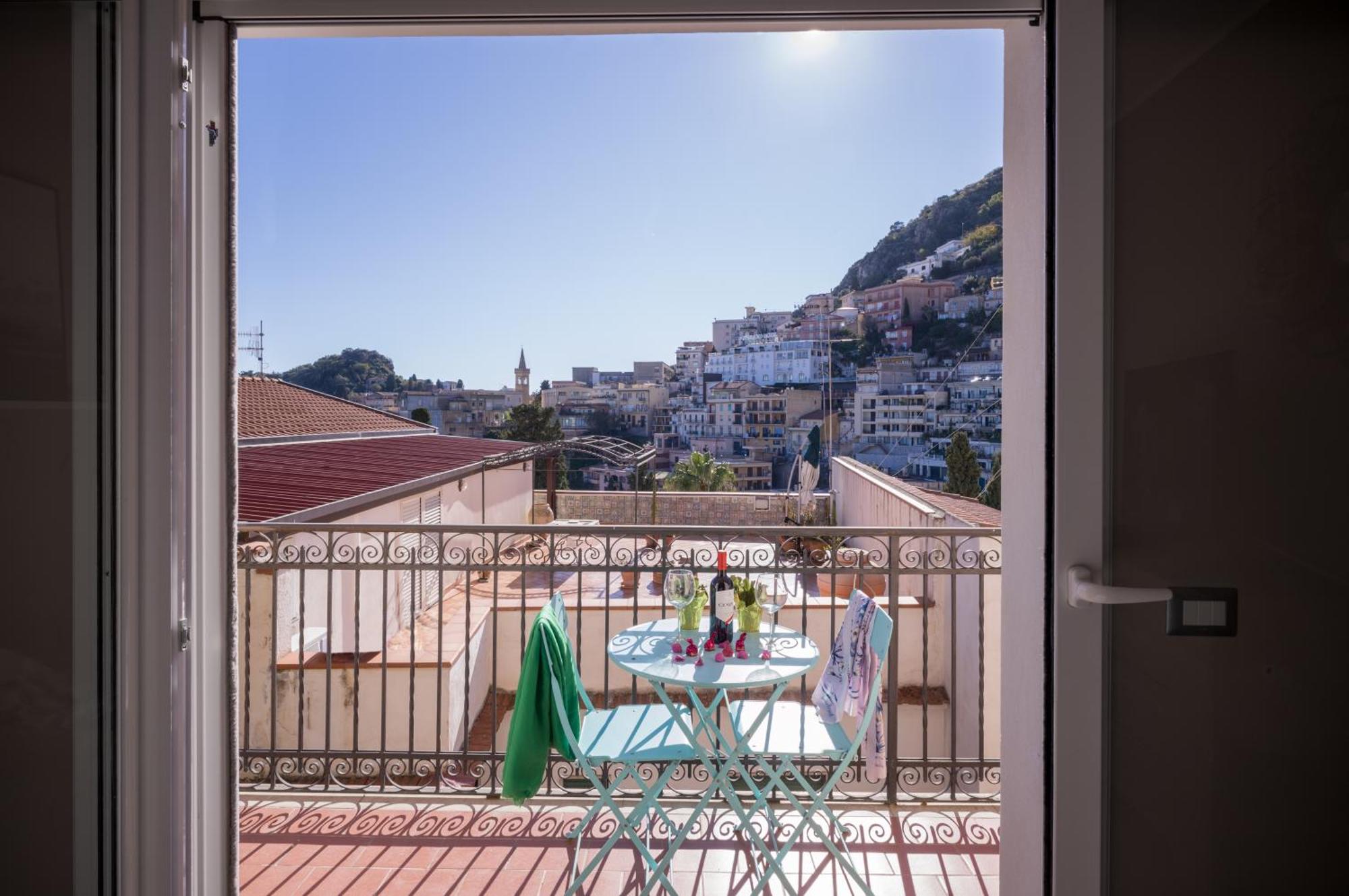 Apartamento Casa Del Presidente Taormina Exterior foto